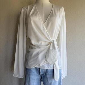 Aritzia Babaton white wrap top Size S